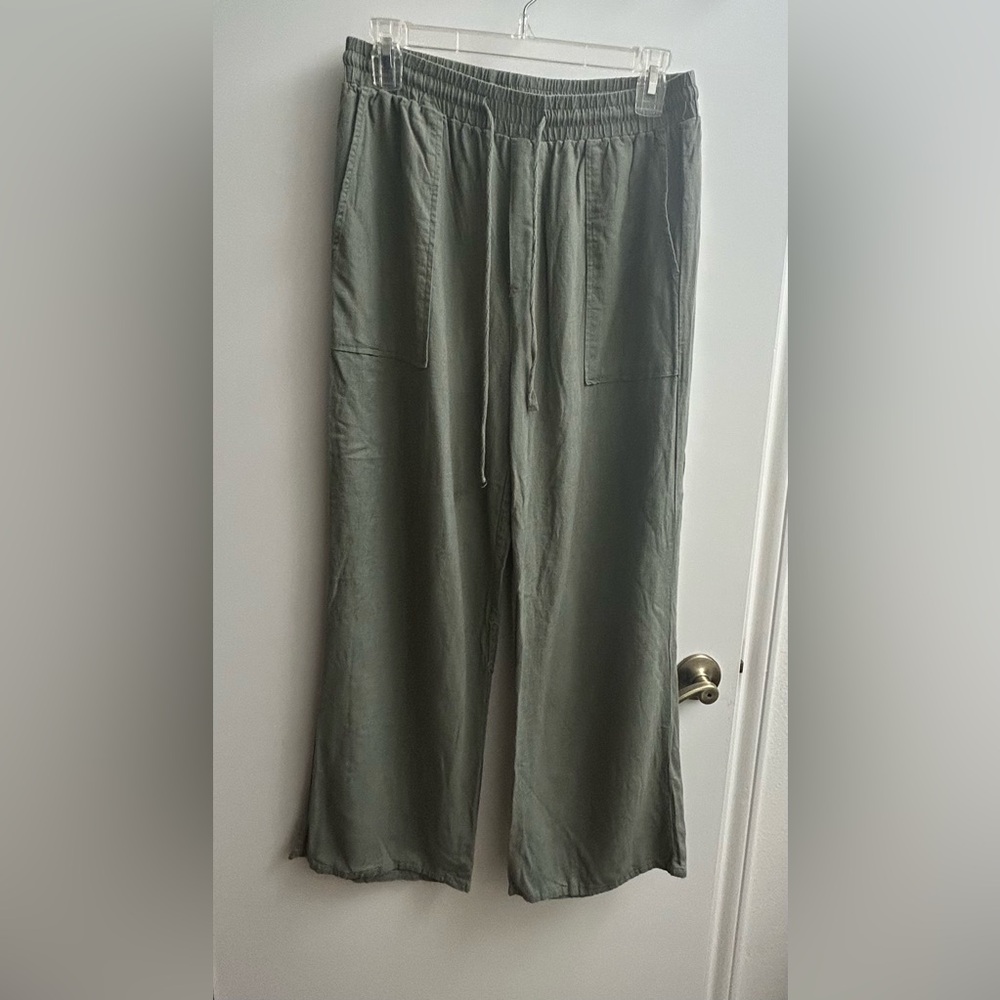 Shinestar women's  Sage Green pants size large. Linen blend. J13